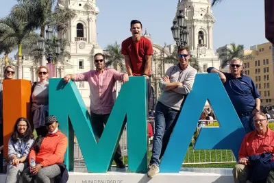 global-missions-peru-whole-group-lima-800x800