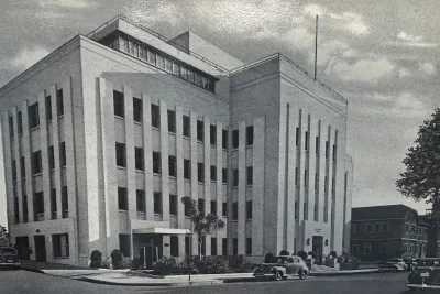 Antique photo of White Memorial Medical Center in Los Angeles, California.