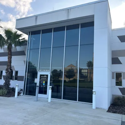 The AdventHealth Lake Wales Wound Care Center achieved outstanding clinical outcomes for twelve consecutive months, including a patient satisfaction rate higher than 92 percent.