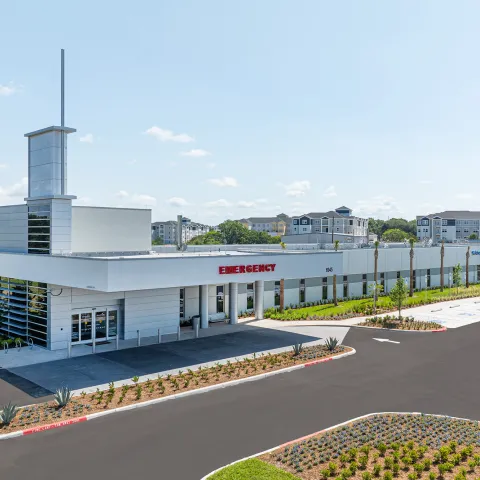 Exterior of AdventHealth Winter Haven ER.