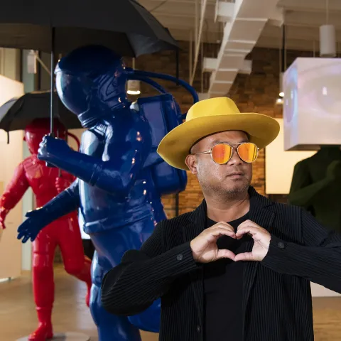 AH-2021-JEFRE-INSTL-resized-cropped-2000x1432