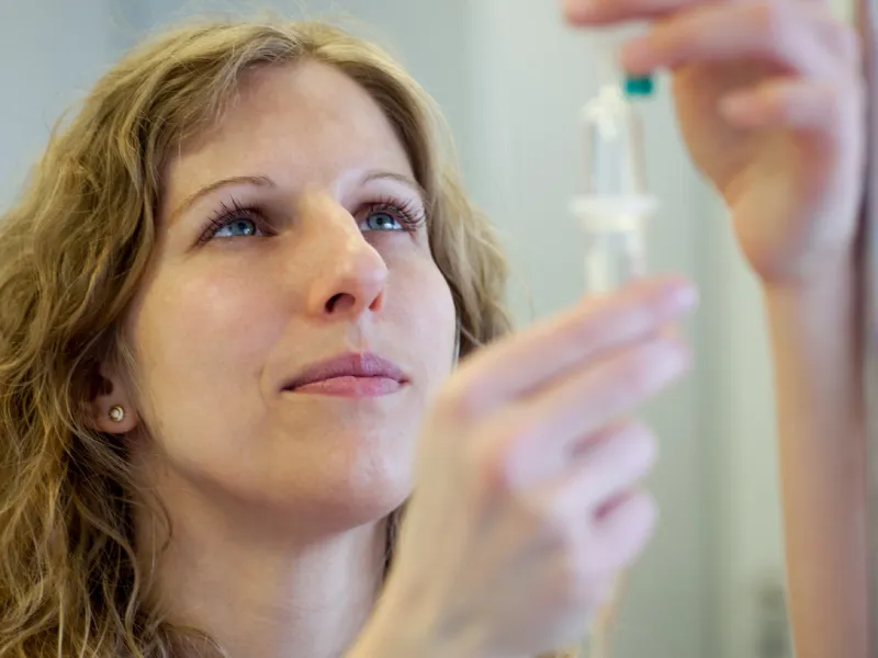 infusion-services-shawnee-mission-nurse