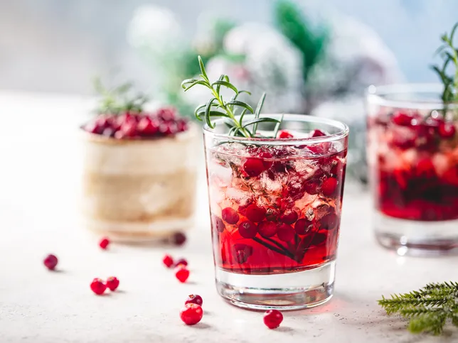 pomegranate-ginger-grove-mocktail-whi-recipe