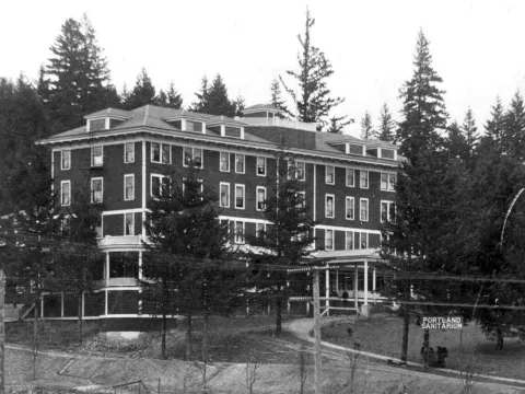 The Portland Sanitarium in 1893.