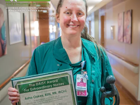 Extraordinary Compassion Earns AdventHealth Nurse the DAISY Award for Nursing