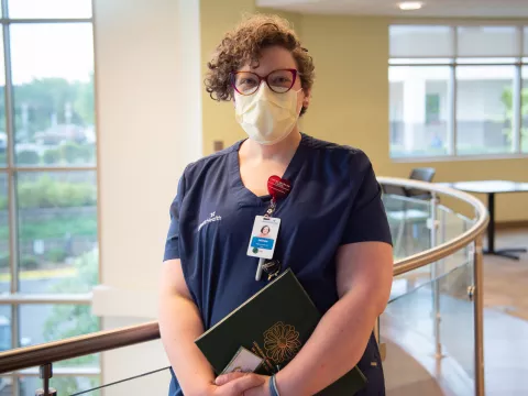 Jaimee Hulsey RN recipient of the Daisy Award.