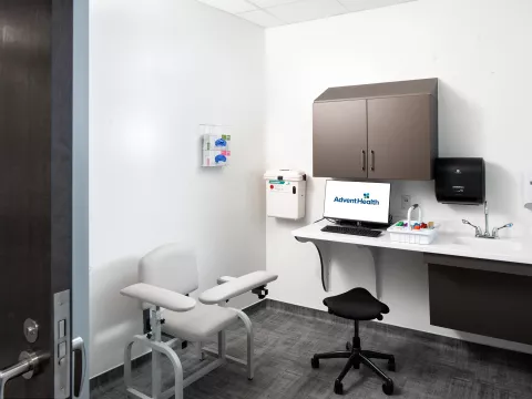 AdventHealth Care Pavilion New Tampa examination room.