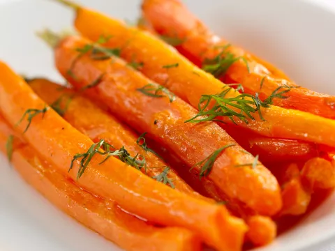 Honey Garlic Butter Roasted Carrots