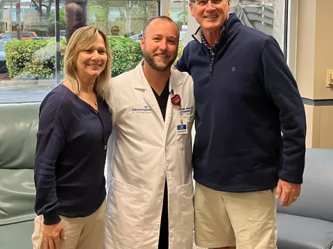 Dr. Jones and the Keys family reunite.