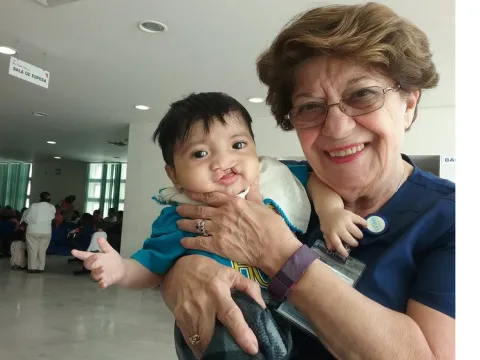 foundation-sharing-smiles-maryam dorri-cleft-baby-2