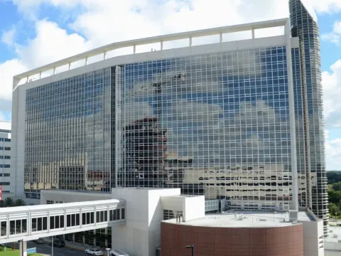 ginsburg-tower1_1200xx4928-2772-0-246 