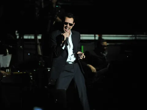 Marc Anthony Onstage