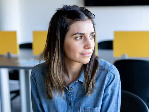 A Latin American woman.