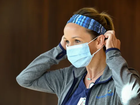 Nurse wearing mask