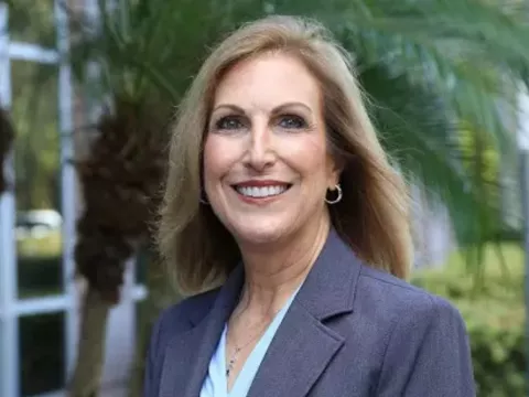 Dr. Robin McGuinness