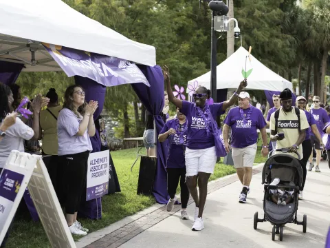 Participants walk in Walk to End Alzheimer's