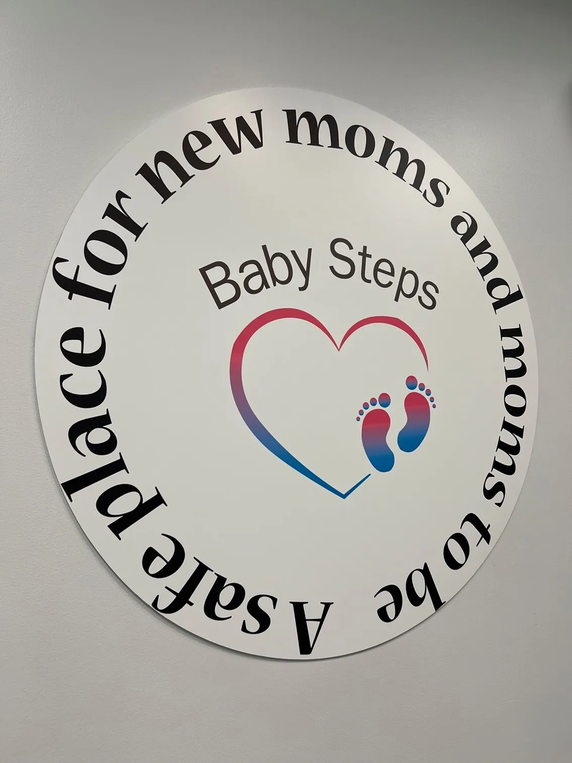 AdventHealth donates $250,000 to new clinic for expecting moms in Daytona Beach