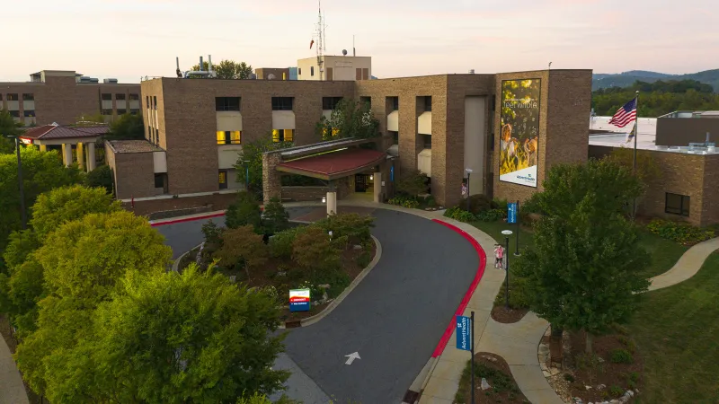 AdventHealth Hendersonville Hospital Exterior